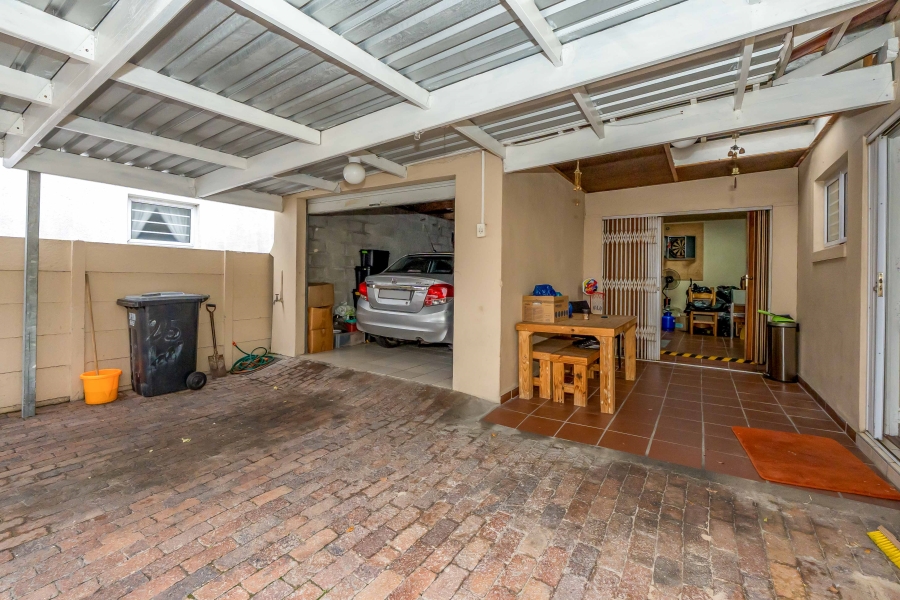 3 Bedroom Property for Sale in Thornton Western Cape